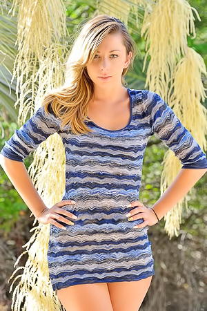 Leyla Showing Sexy Views In Skin Tight Dress