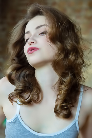 Julia Morozzi Slipping Off Her Crop Top To Reveal Lovely Small Breasts