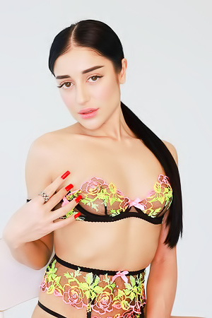 From Armenia Hottie Ara Mix With Wet Vagina Masturbated