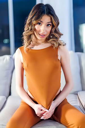 So Cute Girl Camila Cream Fingering