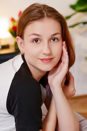 Isabele With Lovely Body At Your Leisure