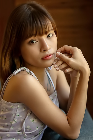 Oopeve Sunlight Dances Across The Asian Cutie’s Slender Figure