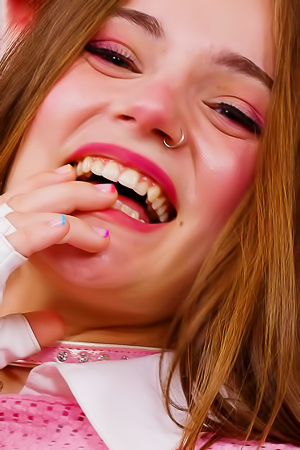 Juniper Ren Hungers for Throatful Sex With Passionate Toys